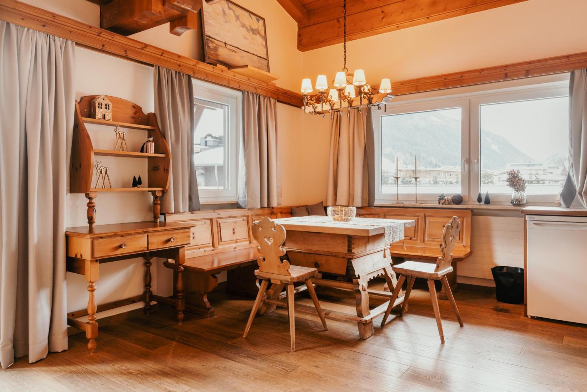Hotel Gluecksschmiede - Hinterglemm Saalbach-Hinterglemm Eksteriør bilde
