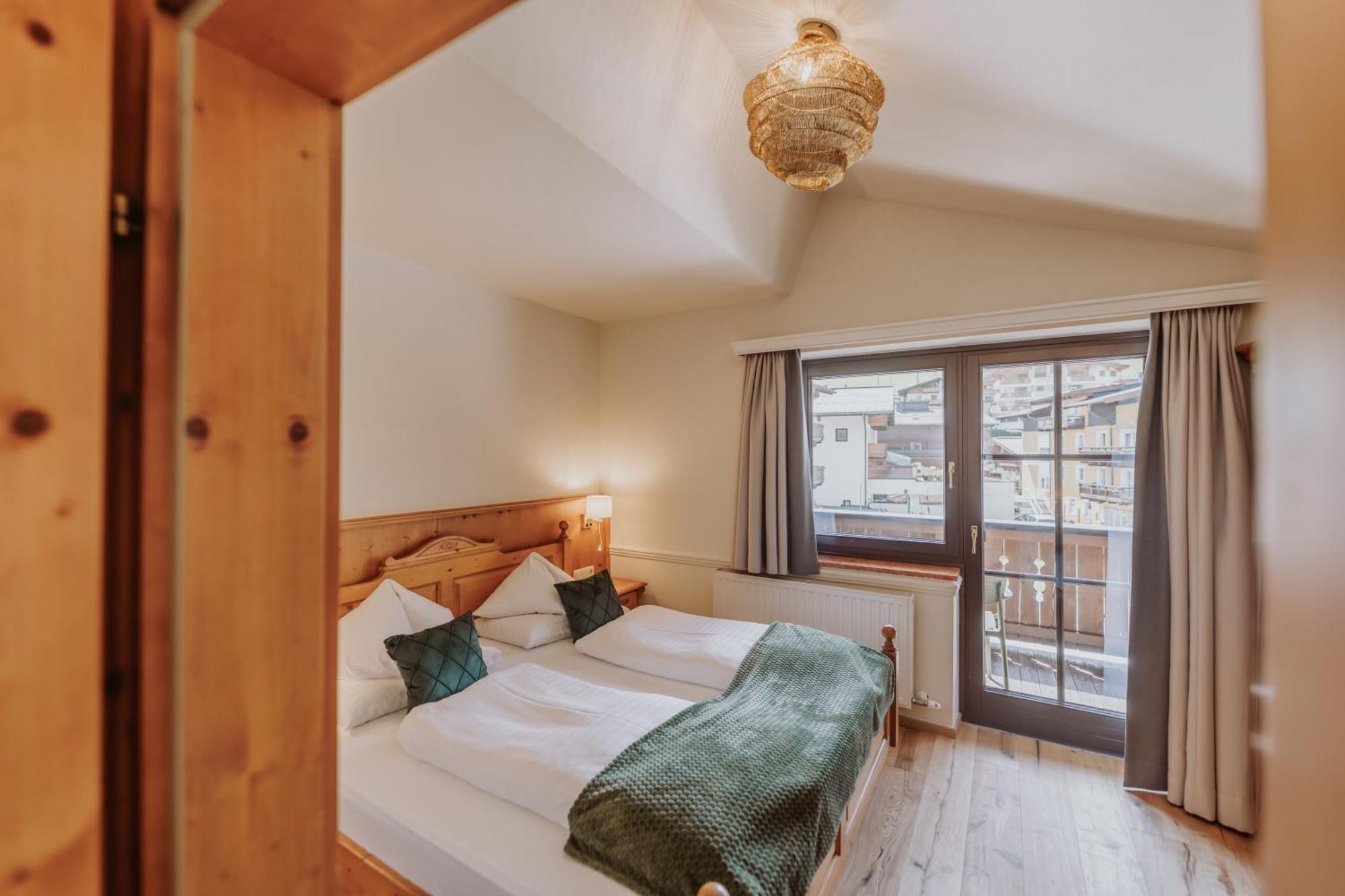 Hotel Gluecksschmiede - Hinterglemm Saalbach-Hinterglemm Eksteriør bilde