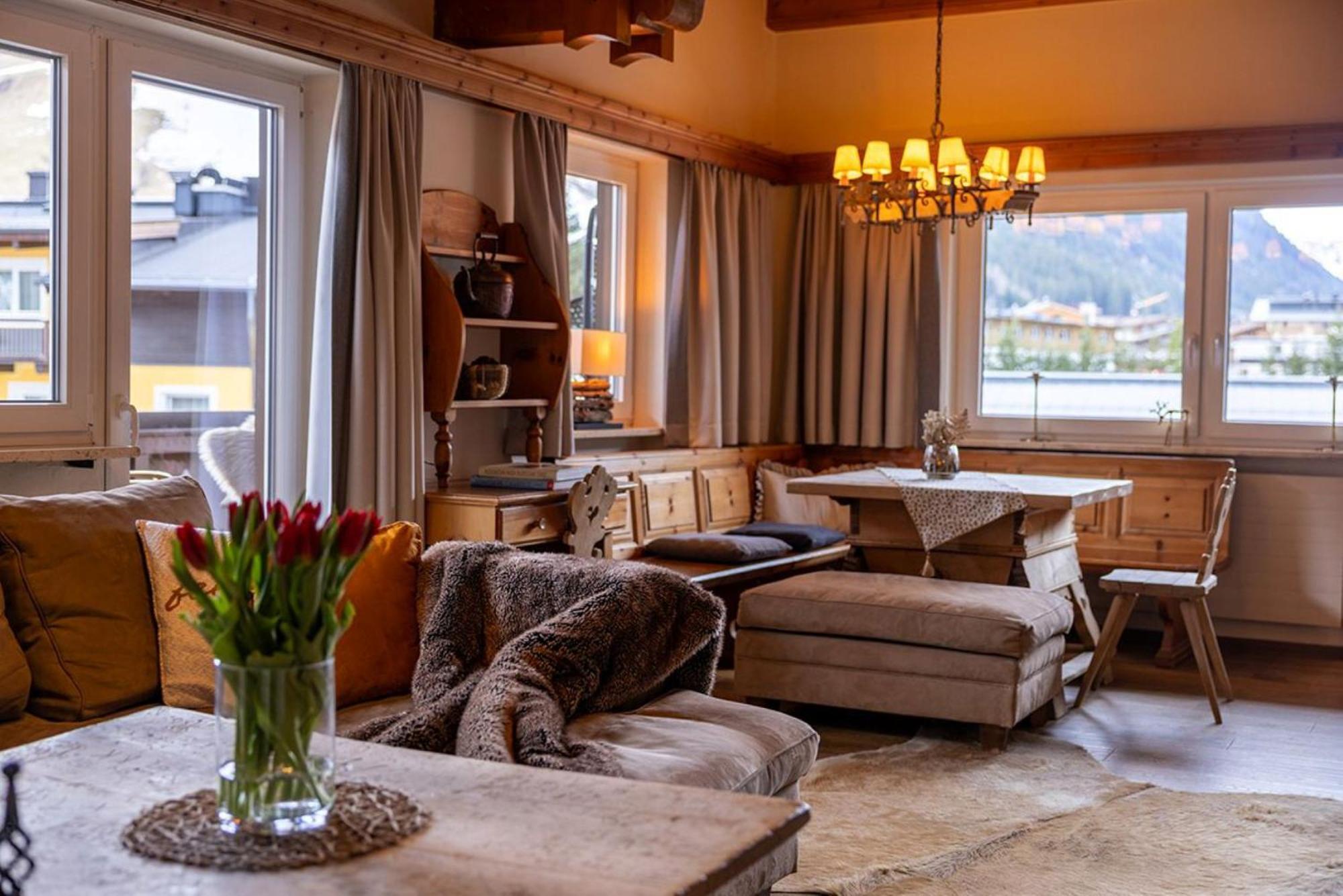Hotel Gluecksschmiede - Hinterglemm Saalbach-Hinterglemm Eksteriør bilde
